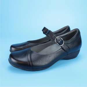 Dansko Women's Fawna Mary Jane Size EU 37 US 6.5-7 Black Leather 5501020200